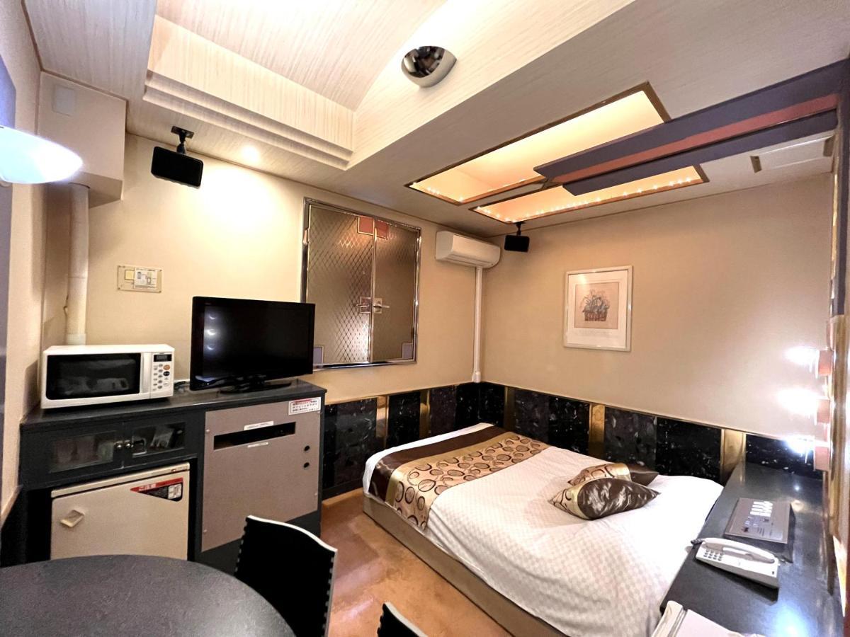 Hotel Crystal 大人専用 Tokyo Exterior photo