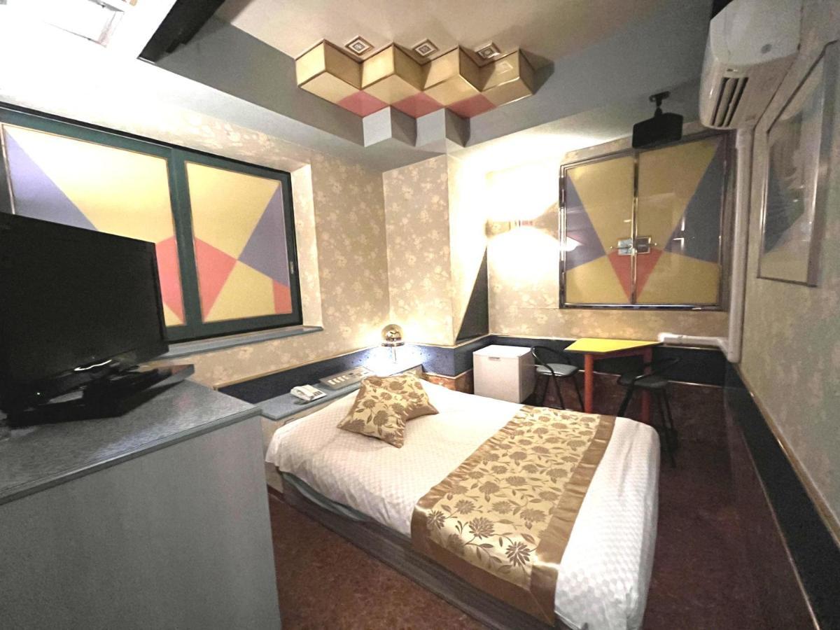 Hotel Crystal 大人専用 Tokyo Exterior photo