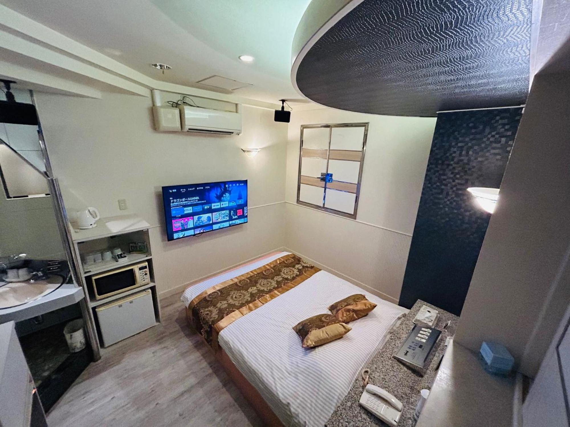 Hotel Crystal 大人専用 Tokyo Exterior photo